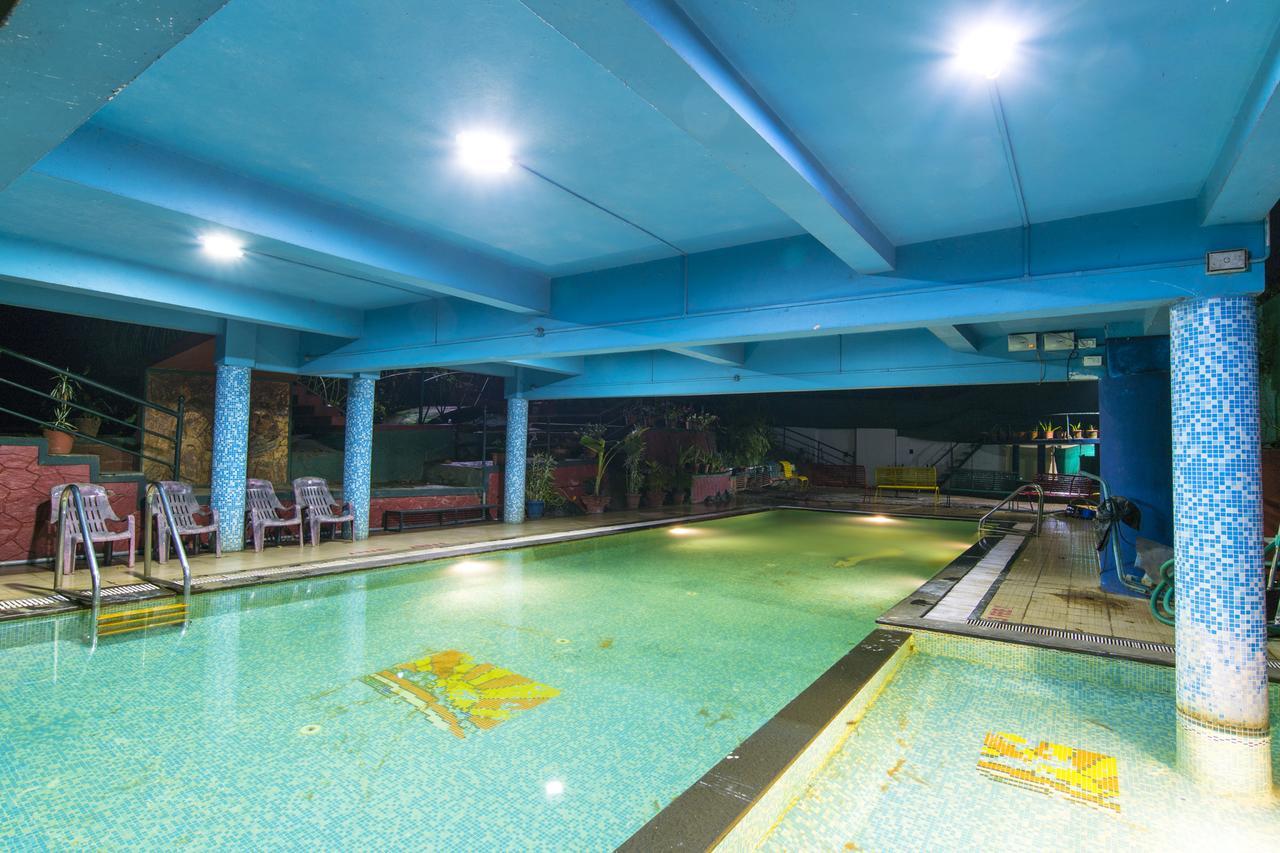 Haritagiri Hotel Kalpetta Bagian luar foto