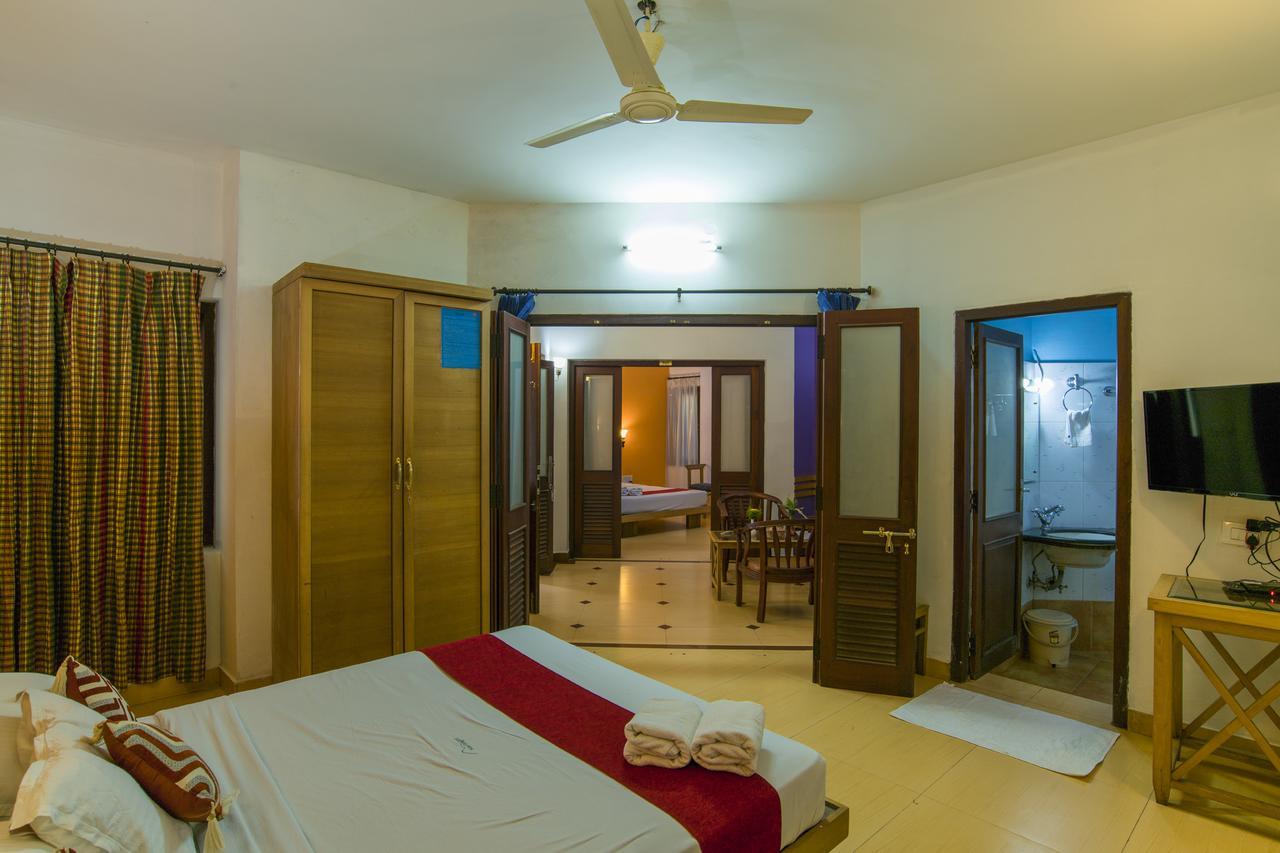 Haritagiri Hotel Kalpetta Bagian luar foto