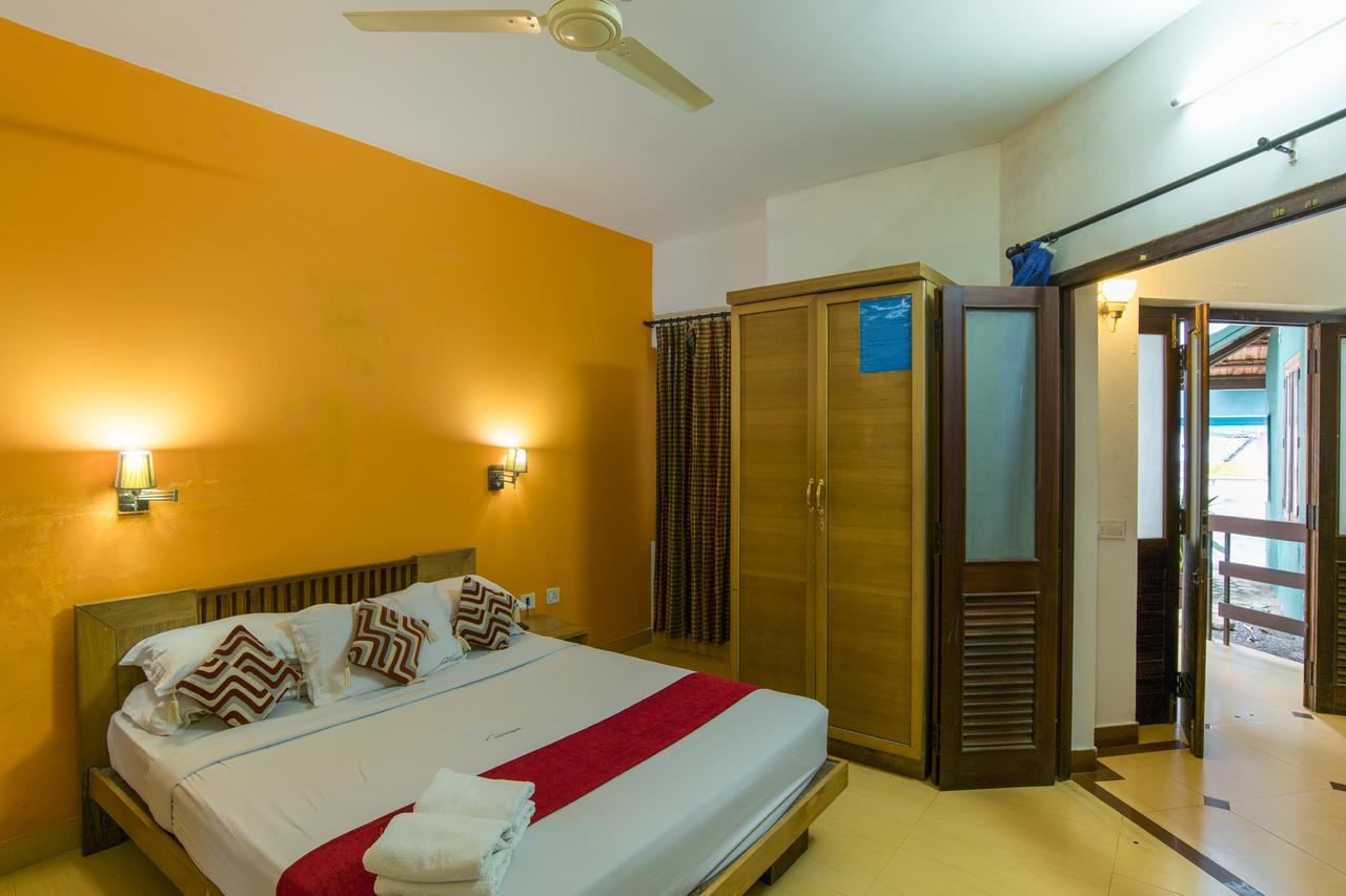Haritagiri Hotel Kalpetta Bagian luar foto