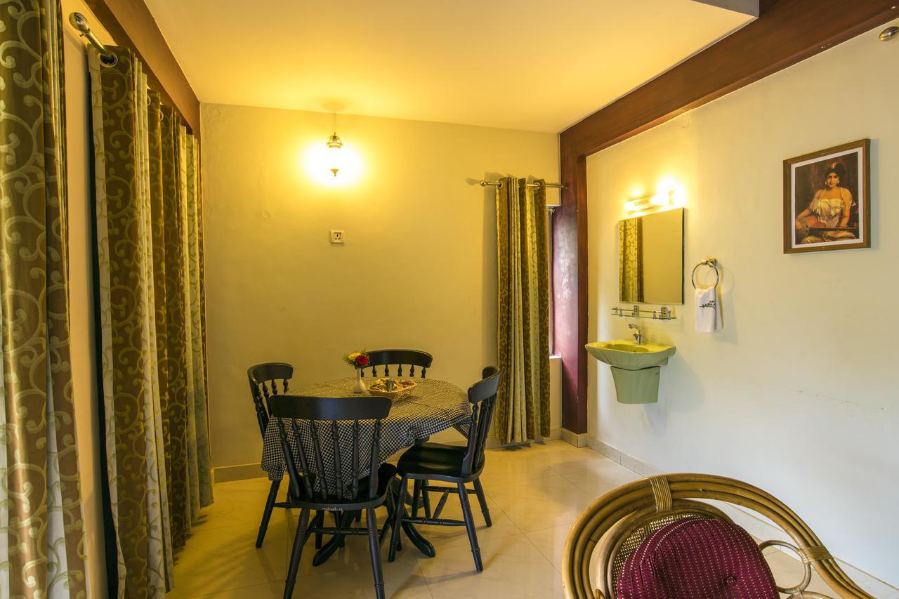 Haritagiri Hotel Kalpetta Bagian luar foto